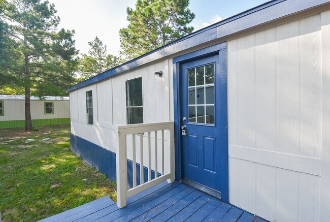 Building Photo - Cozy Roy Harris Loop mobile home