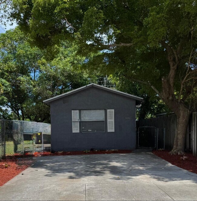 Building Photo - 1132 NW 4th Ave