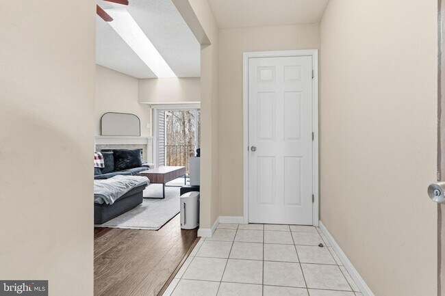 Building Photo - 12219 Stevenson Ct