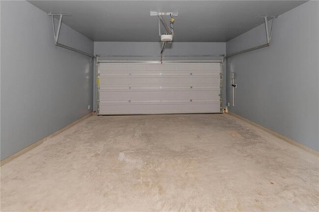 Building Photo - 153 Brady Creek Wy