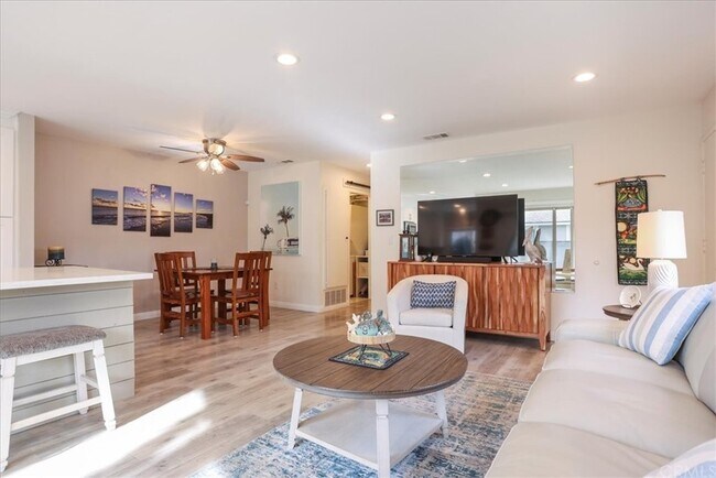 Building Photo - 16872 Cod Cir