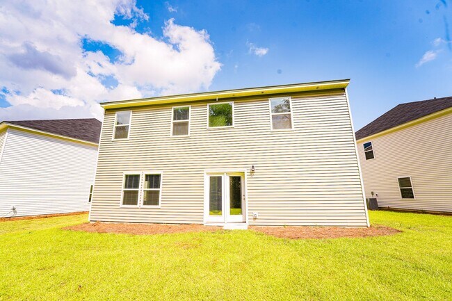 Building Photo - Available Soon!