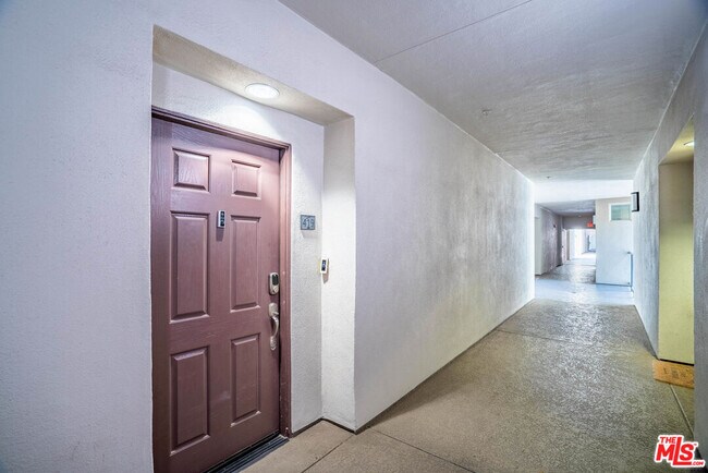 Building Photo - 13044 Pacific Promenade