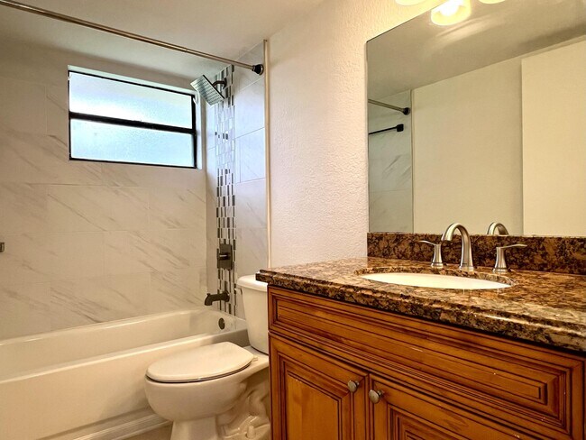 Building Photo - 1581 Balfour Point Dr