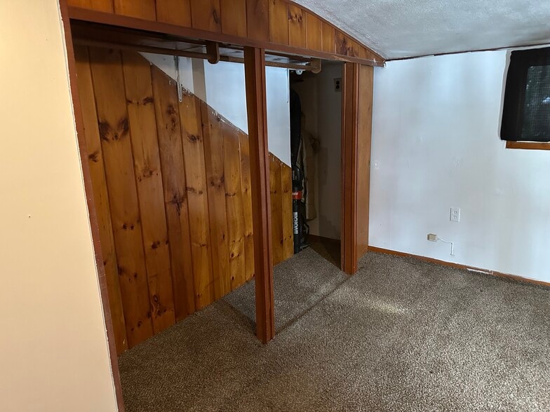 Bedroom 2 - 49 N Bridge St