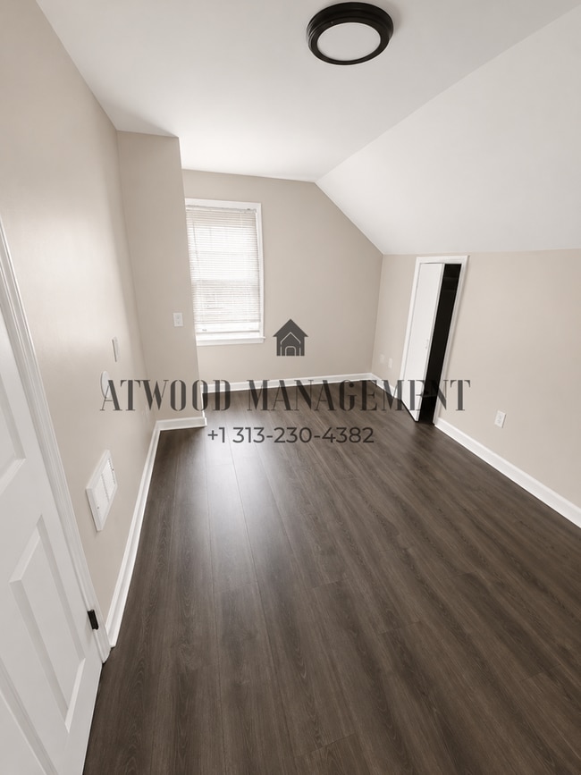 Building Photo - Coming Soon – Beautifully Updated Home *Coming Soon (Move-in ready by 6/10 or Sooner)*!