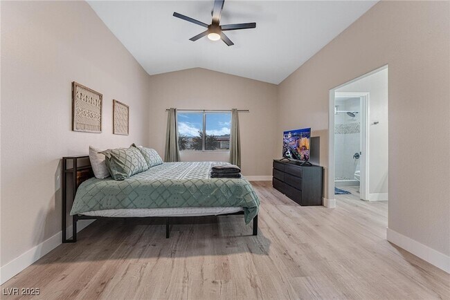 Building Photo - 519 Hall of Fame Dr