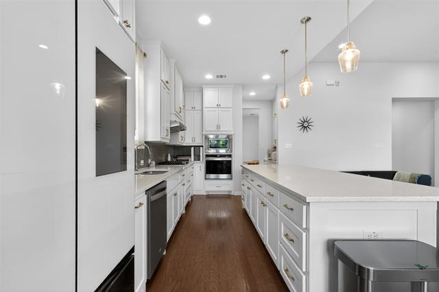 Building Photo - 8616 Bethpage Dr