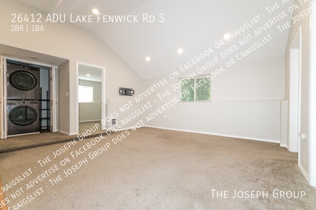Building Photo - 26412 Lake Fenwick Rd S