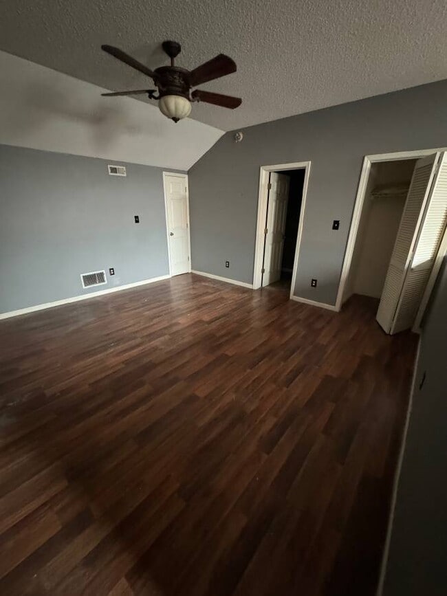 Building Photo - 209 Double Eagle Dr