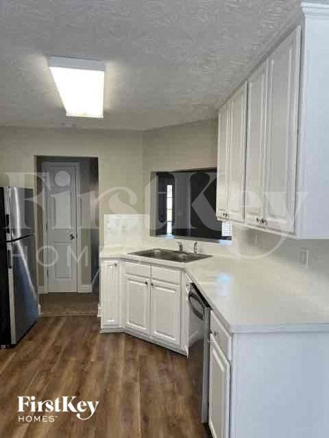 Building Photo - 506 Oxford Ridge