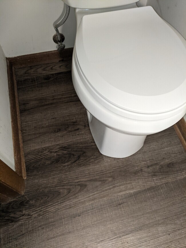 Half Bath Downstairs - 39 W Lincoln St