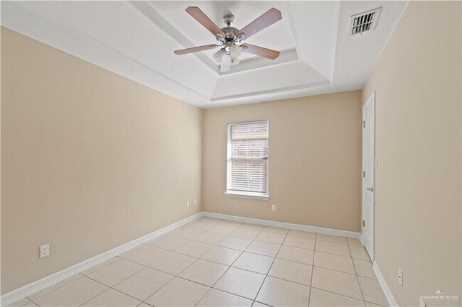 Building Photo - 13 N Lotto Ln