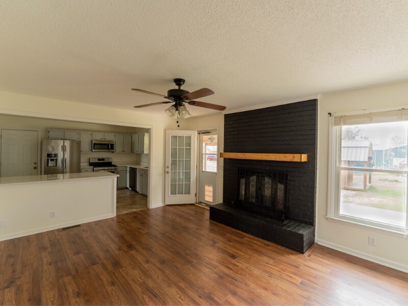 Building Photo - 2981 Bridle Dr