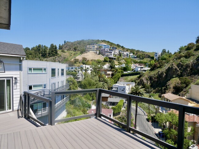 Building Photo - 2342 San Marco Dr