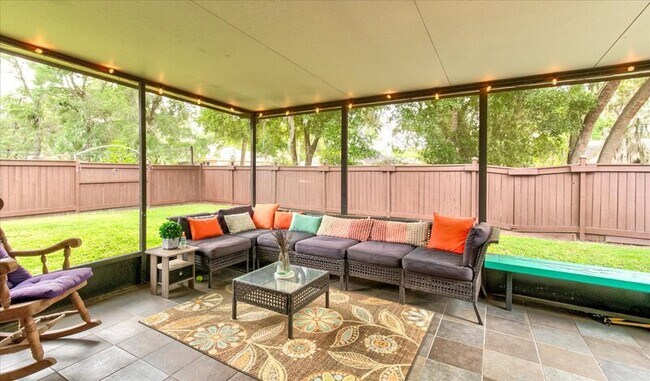 Building Photo - 848 Bucksaw Pl