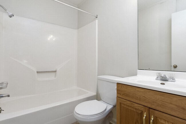 Building Photo - 5602 Pampus Ln