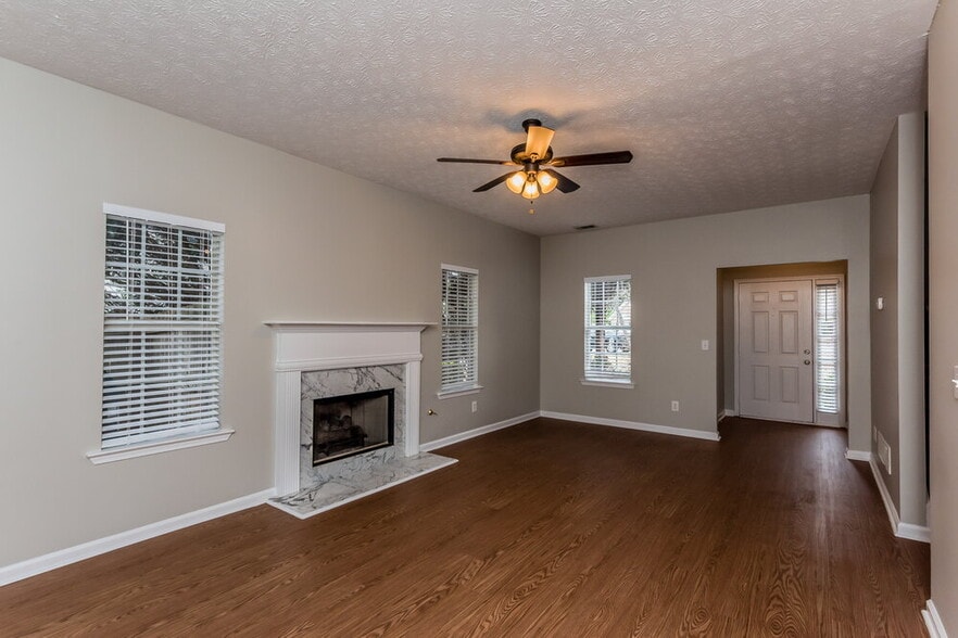 Building Photo - 3516 Daventry Ln