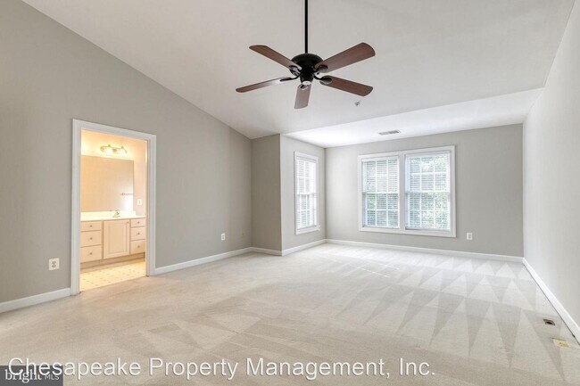 Building Photo - 3 br, 3.5 bath House - 10801 Wadsworth Road