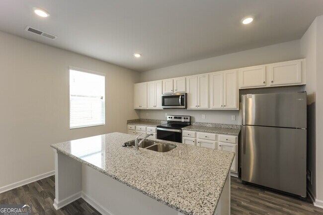 Building Photo - 429 Culloden Moor Dr
