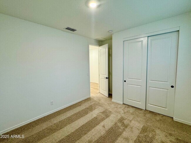 Building Photo - 2336 Homesteaders Rd