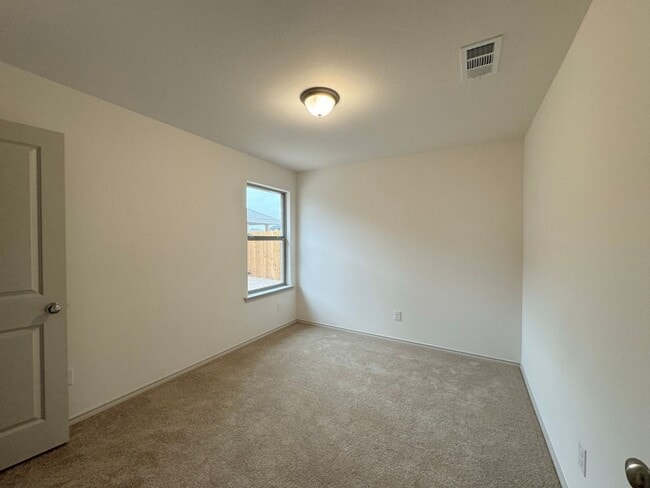 Building Photo - New Beginnings Start With AMRR: 3 BD Suburban Style Neighborhood!