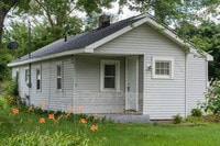 Building Photo - 1310 Beechwood St NE