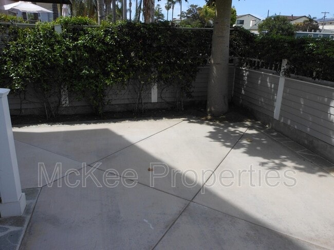 Building Photo - 269 D Ave