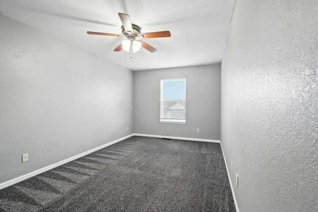 Building Photo - Beautiful Single Family Home, Sutter Woods...