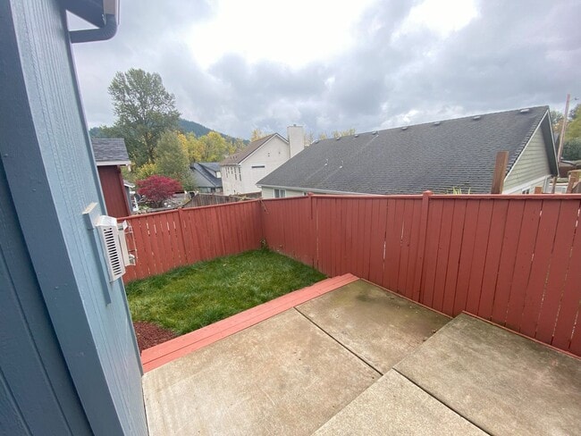 Building Photo - Coming Soon! Spacious Two Story Home In Ja...