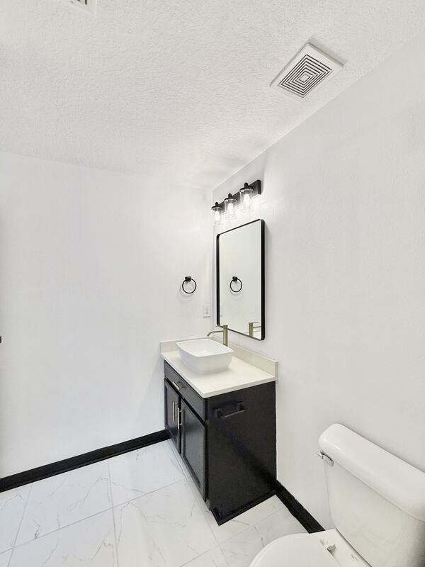Building Photo - 4978 White Sanderling Ct