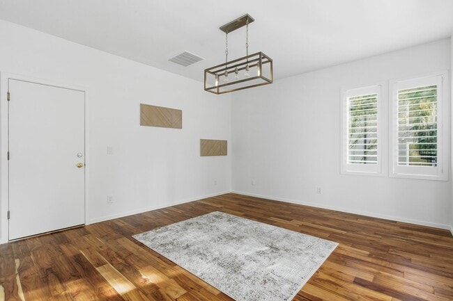 Building Photo - Charming Home in the Heart of Gig Harbor