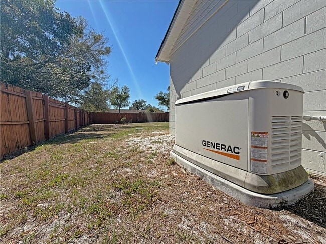 Building Photo - 1384 Valhalla St