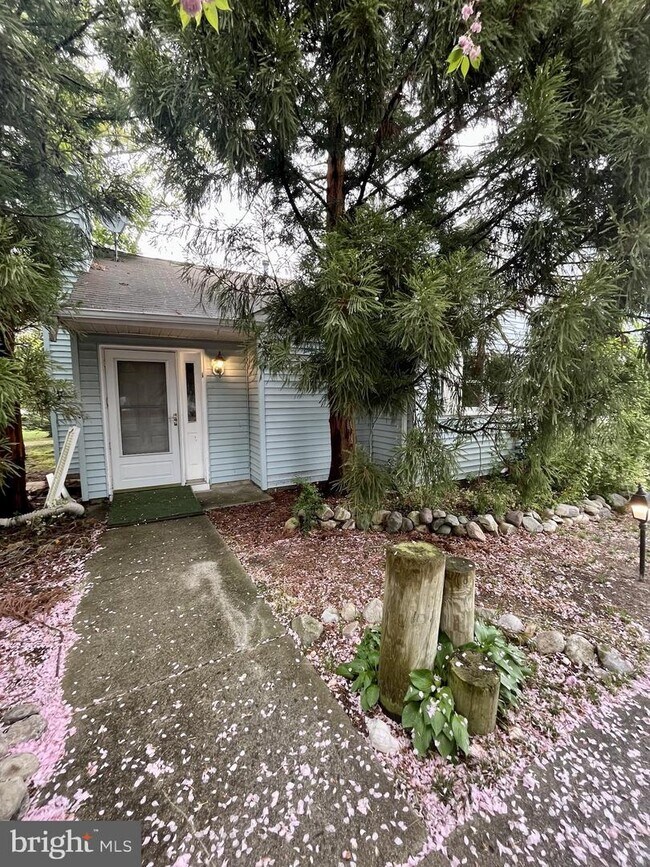 Building Photo - 1 Ketch Ct