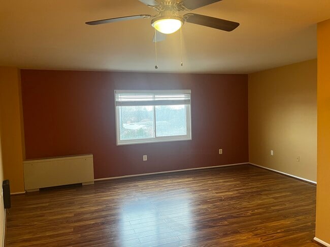 Building Photo - 1111 University Blvd W