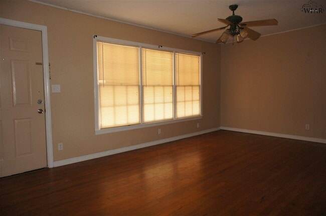 Building Photo - 4321 Boren Ave