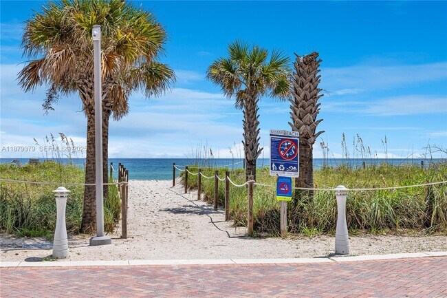 Building Photo - 5005 Collins Ave