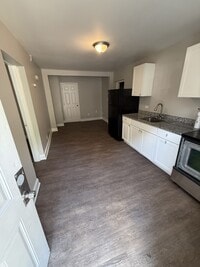 Building Photo - 1611 Hasty Pl NW