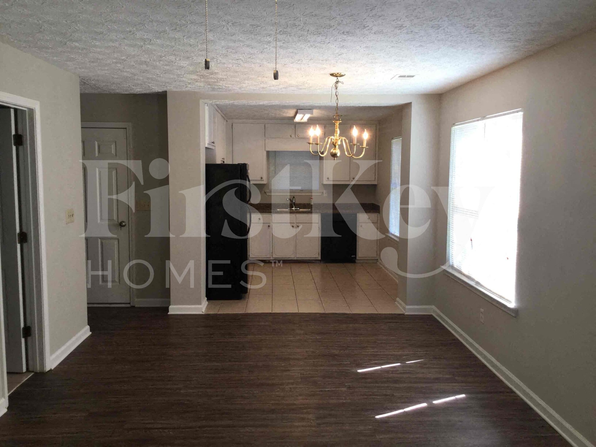 Building Photo - 8321 Mountain Pass