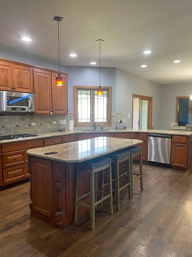 Building Photo - 9266 Maura Ct