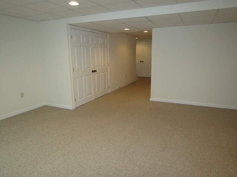 Building Photo - 318 Mount Olive Ln