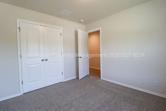 Building Photo - Gorgeous New Construction Home 4 Bed 2 Bath in Broken Arrow!