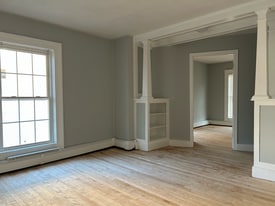 Building Photo - 18 Bowdoin St