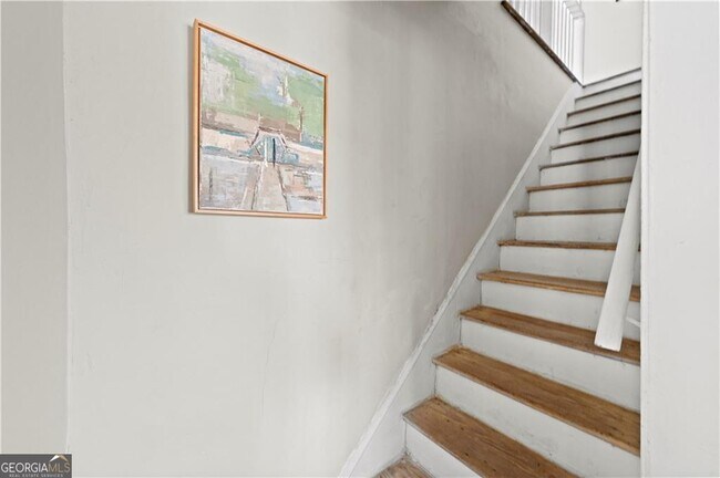 Building Photo - 443 3rd Ave