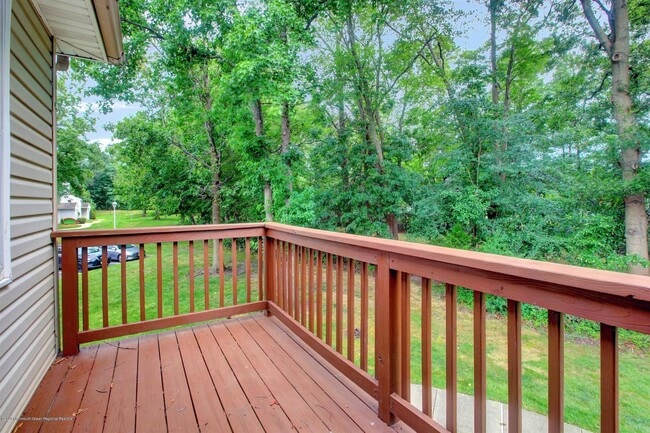 Building Photo - 393 Yorkshire Pl