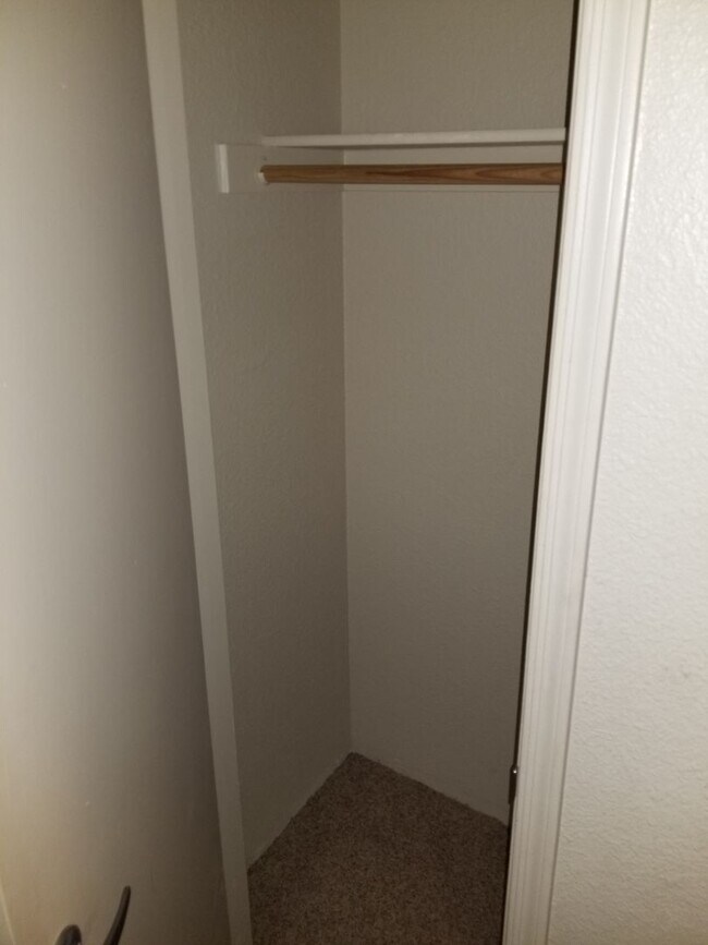Building Photo - Upgraded West-Flagstaff Condo in the Arbor...