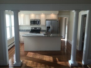 Building Photo - 116-118 Jastram St