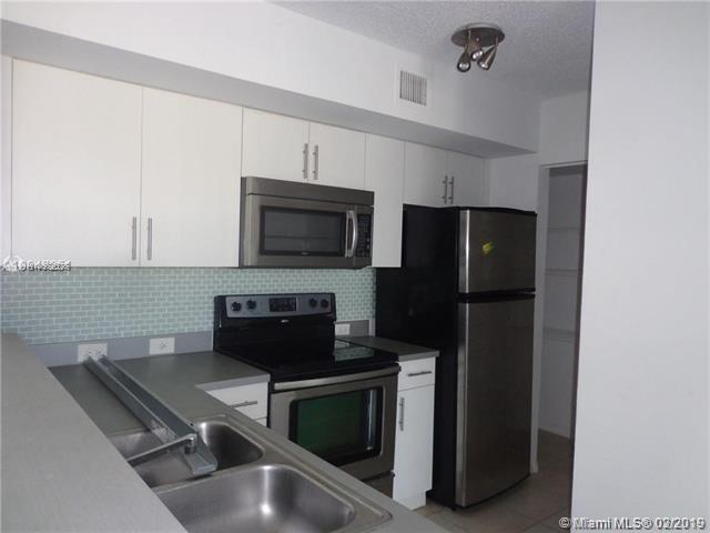 Building Photo - 777 SW 111th Way