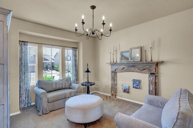 Building Photo - 10744 Echo Canyon Dr