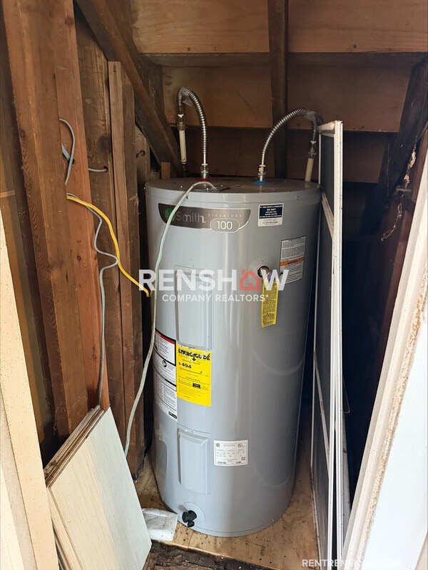 Building Photo - 112 Tomlin St